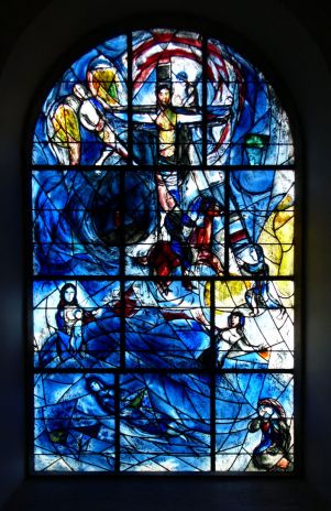 chagall_glasfenster.jpg