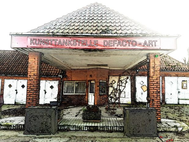 Kunsttankstelle Front2.jpg