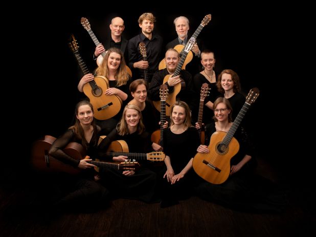 Carl Maria von Weber Gitarrenorchester.jpg