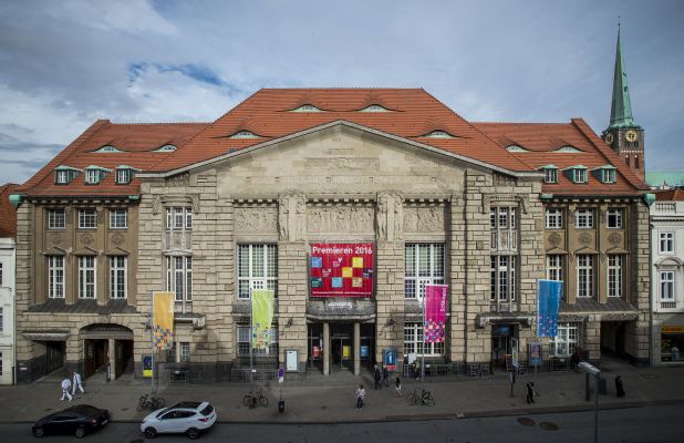 Theater Lübeck (c) Olaf Malzahn.jpg
