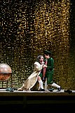 Ernesto Morillo (Boris Godunow),
Wioletta Hebrowska (Feodor) - Boris Godunow im Theater Lübeck
