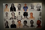 Porträts aus der Homeless-Serie - Fotografien von Bryan Adams im Günter Grass-Haus