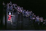 Juraj Holly (SChwan),
Herren des Chors und Extrachors des Theater Lübeck
und des Carl-Philipp-Emanuel-Bach-Chors Hamburg 

Foto: Jochen Quast - "Carmina" am Theater Lübeck