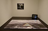 Performance von Ulricke Rosenbach: Die einsame Spaziergängerin - Caspar David Friedrich in der Hamburger Kunsthalle