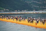 The Floating Piers, Iseosee, Italien, Foto: Wolfgang Volz (c) Christo - Christo - The Floating Piers