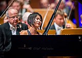 - Yuja Wang und das Orchester St. Petersburg Philharmonic