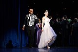 - Das Kieler Ballett mit einer farbenprächtigen „Cinderella“