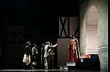 Matteo Maria Ferretti (Ruggiero) |Sergey Stepanyan (Brogni) | Opernchor - Halévys „Die Jüdin“ in der Oper Kiel