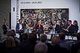 Antje-Britt Mählmann (Direktorin Kunsthalle St. Annen Lübeck), Claus Ruhe Madsen (Bürgermeister Rostock), Manuela Schwesig (Ministerpräsidentin Mecklenburg Vorpommern), Daniel Günther (Ministerpräsident Schleswig-Holstein), Jan Lindenau (Bürgermeister Lübeck), Jörg-Uwe Neumann (Direktor Kunsthalle Rostock) - Ausstellungseröffnung in der Kunsthalle St. Annen in Lübeck: Perspektivwechsel