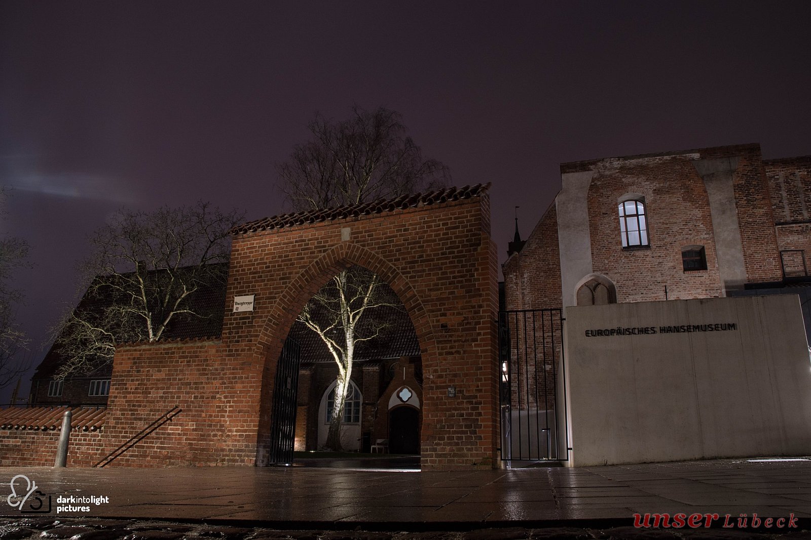 Hansemuseum bei Nacht - Die schönsten Fotos von unseren Lesern