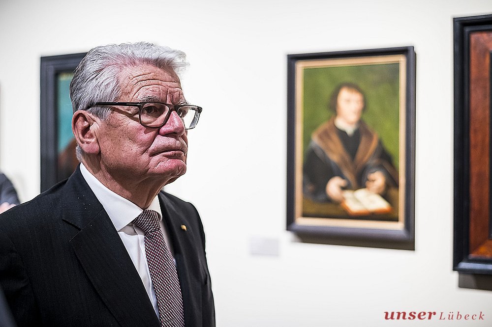 Joachim Gauck besucht die Ausstellung "Cranach - Kemmer - Lübeck"
