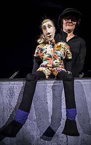 Linie 1 im Figurentheater