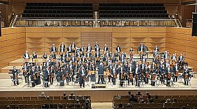 Große Gefühle zu Tod und Vergänglichkeit - Saisonauftakt des NDR in Lübeck